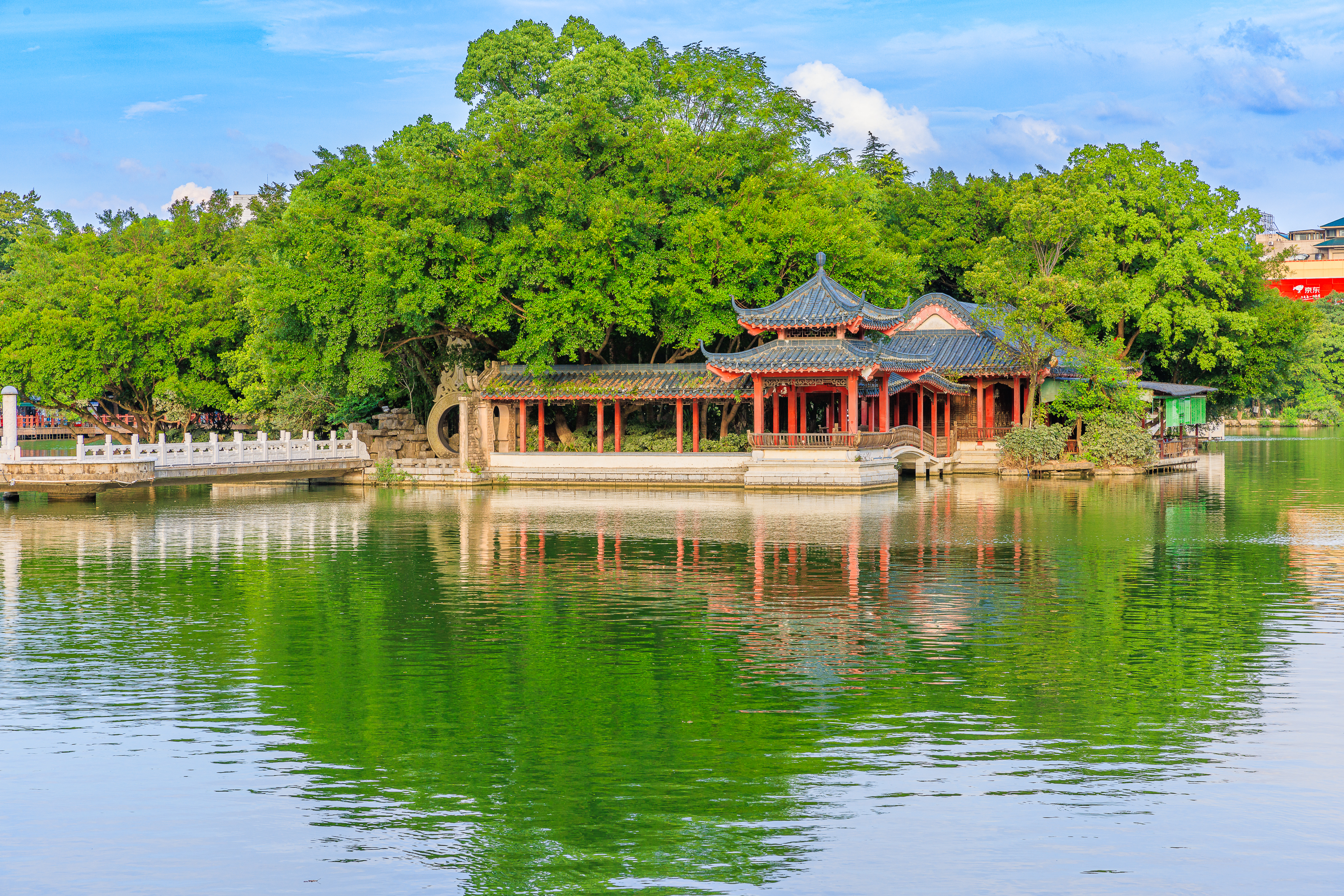 Wasserpavillion